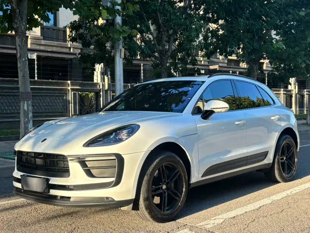 Porsche Macan — Фото автомобиля 3
