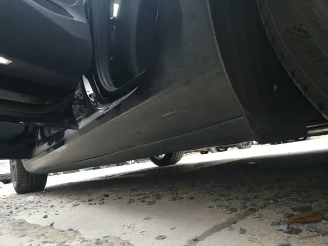 Tesla Model 3 — Фото автомобиля 21
