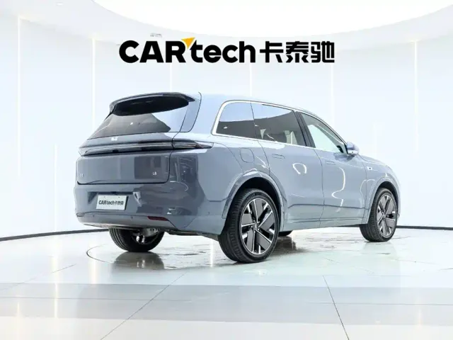 Li Auto L8 — Фото автомобиля 5