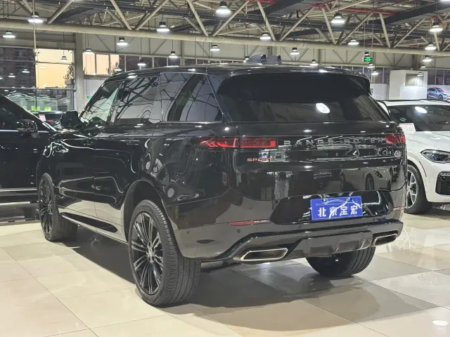 Land Rover Range Rover Sport — Фото автомобиля 16