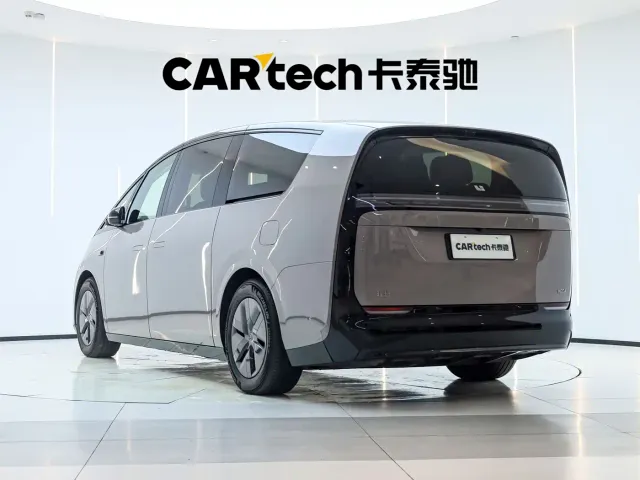 Li Auto MEGA — Фото автомобиля 5