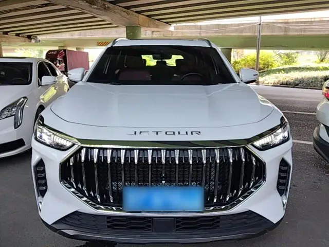 Jetour X70 Plus — Фото автомобиля 2