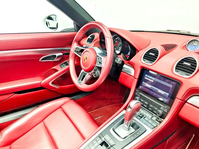 Porsche 718 — Фото автомобиля 11