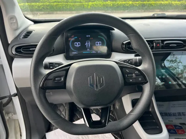 Leapmotor T03 — Фото автомобиля 9