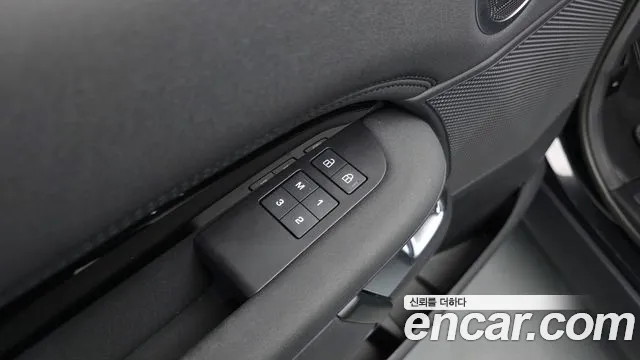 Land Rover Discovery — Фото автомобиля 3