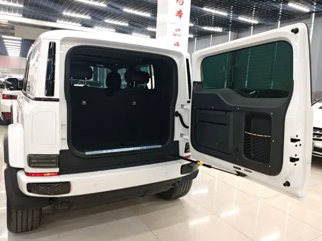 iCAR V23 — Фото автомобиля 18