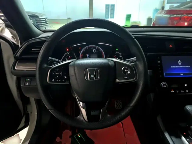 Honda Civic — Фото автомобиля 10