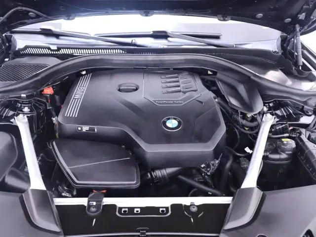 BMW 5 Series — Фото автомобиля 24