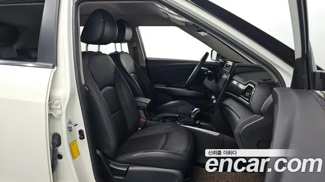 KG_Mobility_Ssangyong TIBOLI Very New Tivoli Бензин 1.5 2WD — Фото автомобиля 10