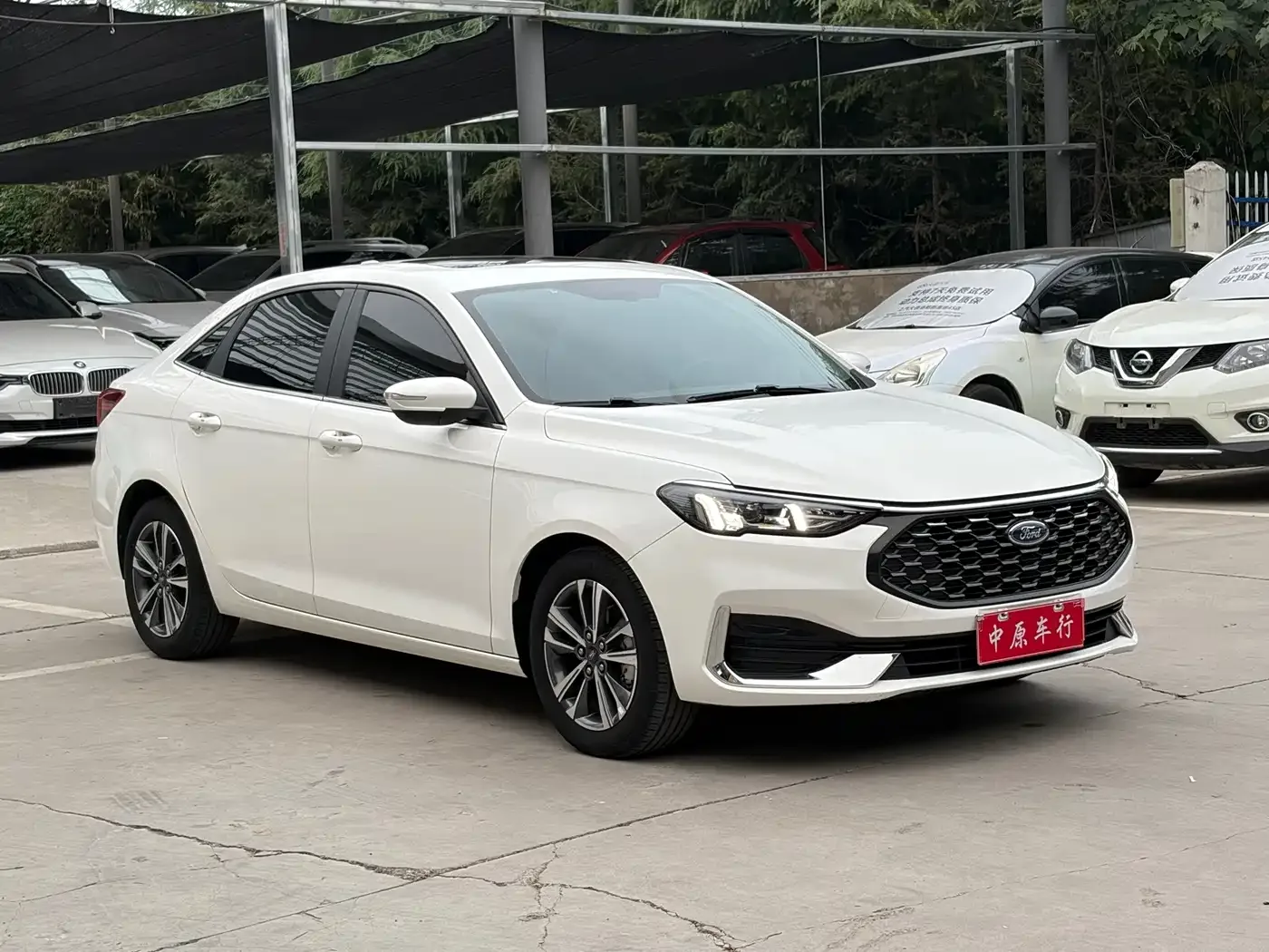 Ford Ford Escort 2021 1.5L Automatic Diamond Edition — Фото автомобиля 3