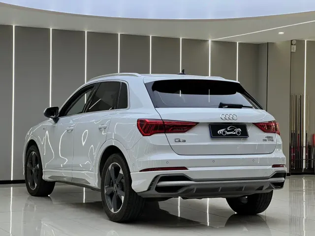 Audi Q3 — Фото автомобиля 18