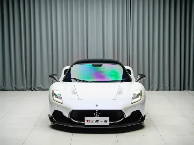 Maserati MC20 — Фото автомобиля 2