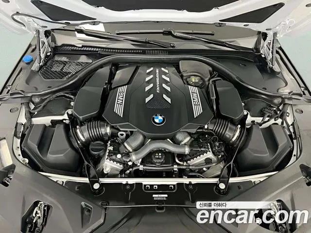 BMW 8-Series — Фото автомобиля 6
