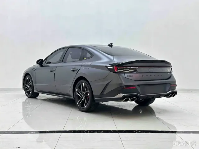 Hyundai Sonata — Фото автомобиля 6