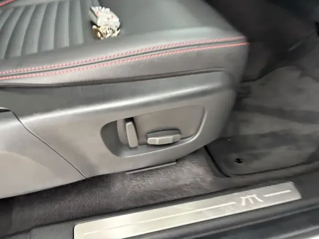 Land Rover Discovery Sport — Фото автомобиля 28