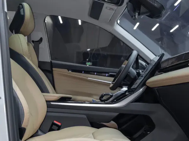 Geely Boyue L — Фото автомобиля 16