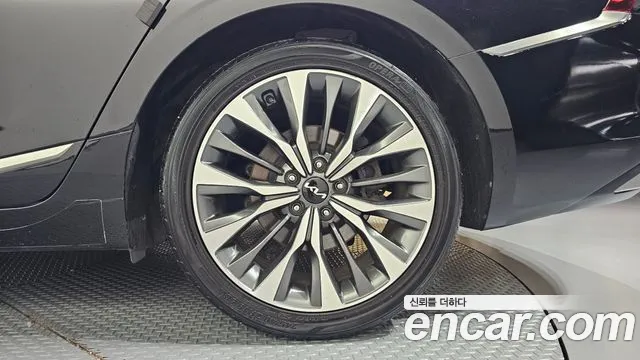 Kia K8 — Фото автомобиля 6