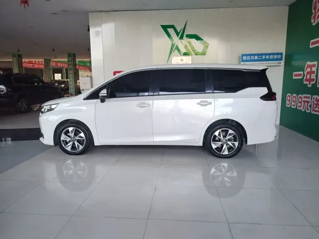 GAC Trumpchi M6 — Фото автомобиля 4