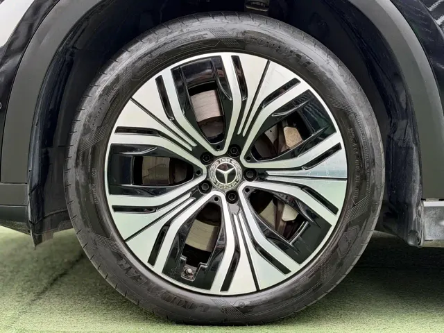 Mercedes-Benz EQE SUV — Фото автомобиля 21