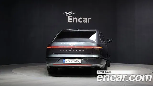 Hyundai Grandeur Grandeur (GN7) 2.5 Бензин 2WD — Фото автомобиля 4
