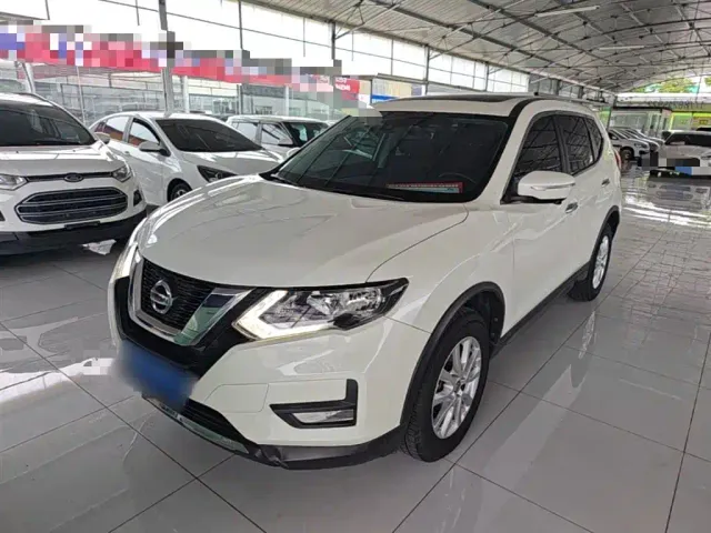 Фотография автомобиля — Nissan X-Trail
