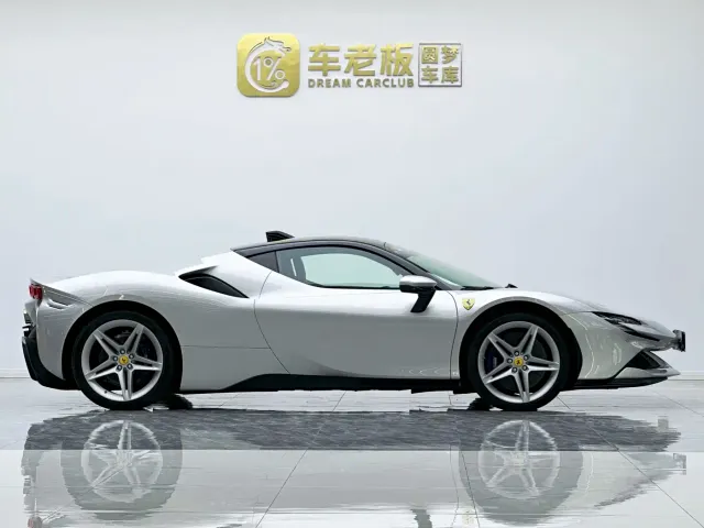 Ferrari SF90 — Фото автомобиля 7