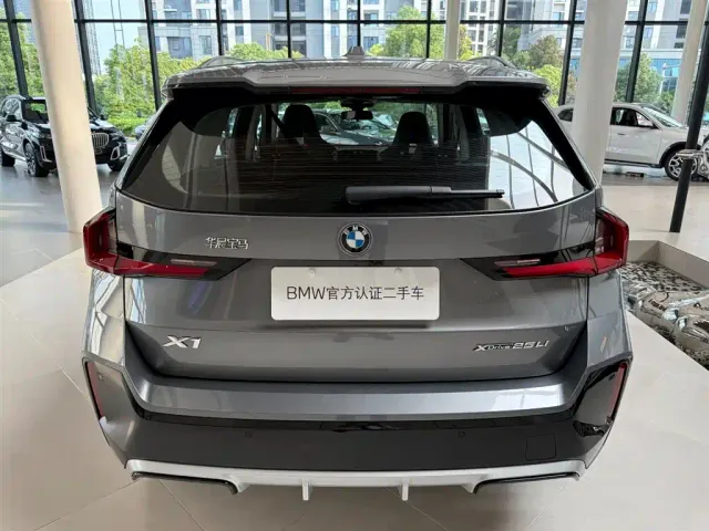 BMW X1 — Фото автомобиля 4