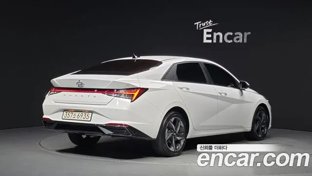 Hyundai AVANTE Avante (CN7) — Фото автомобиля 2