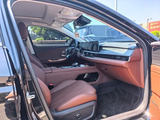 Chery Arrizo 8 — Фото автомобиля 5