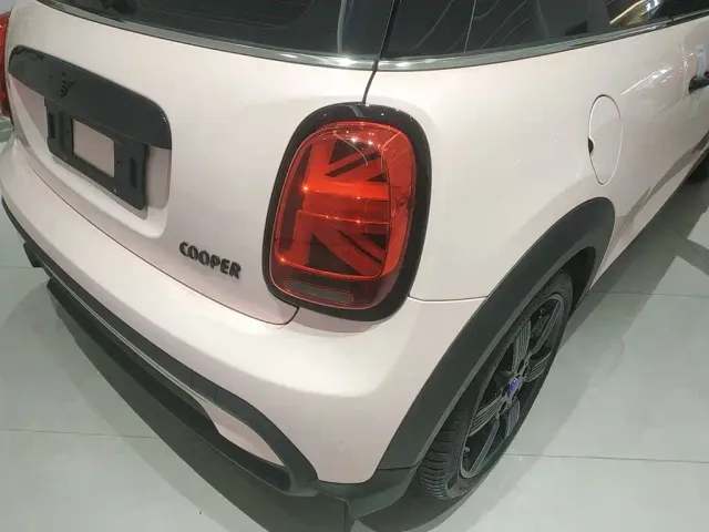 MINI Hatch — Фото автомобиля 23