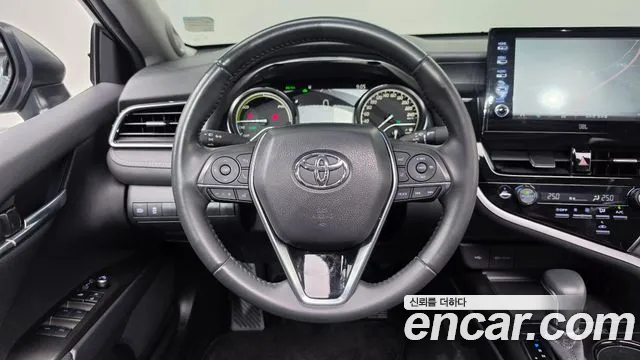 Toyota Camry XV70 — Фото автомобиля 13