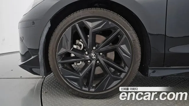 Hyundai Ioniq6 — Фото автомобиля 3