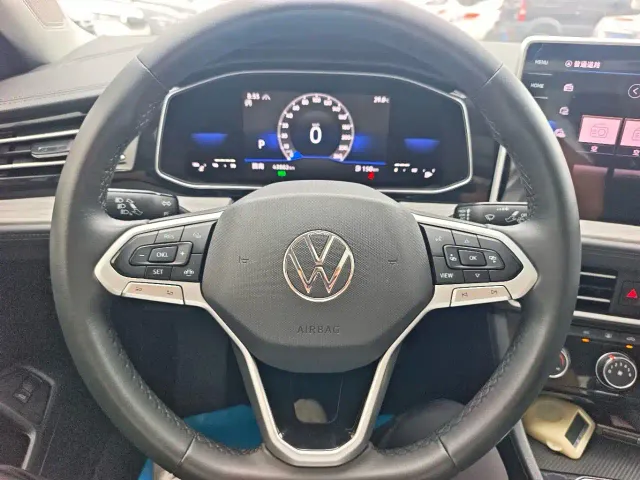 Volkswagen Sagitar — Фото автомобиля 10