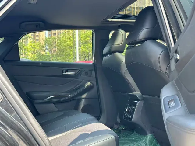 Toyota Avalon — Фото автомобиля 15
