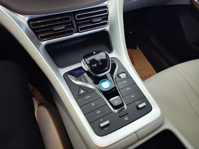 BYD Song Pro — Фото автомобиля 13