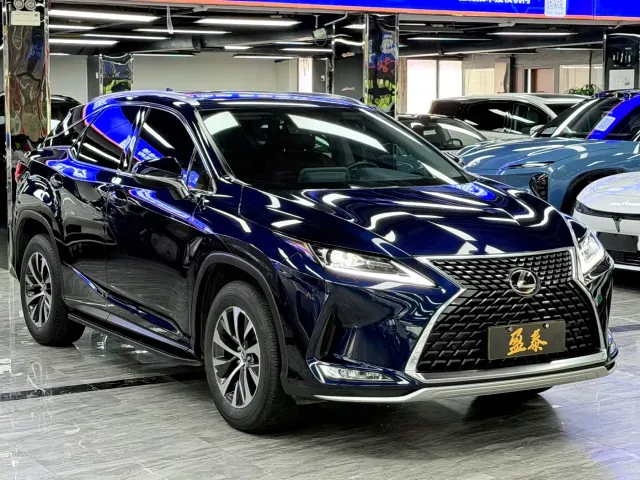 Lexus RX — Фото автомобиля 3