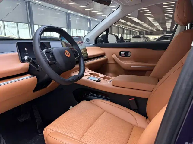 Leapmotor C16 — Фото автомобиля 11