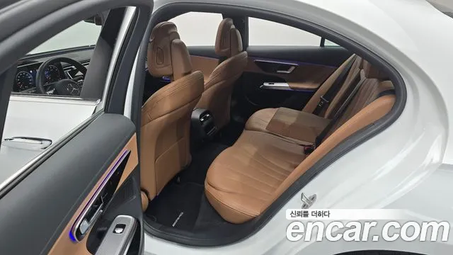 Mercedes-Benz E-Class W214 — Фото автомобиля 11