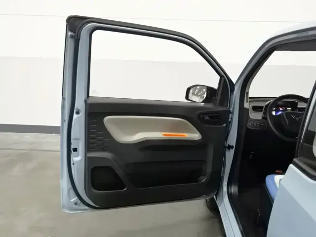 Wuling Hongguang Mini EV — Фото автомобиля 8