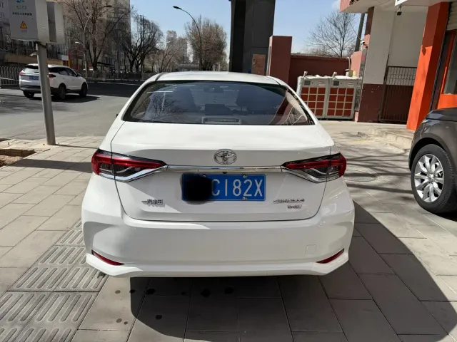 Toyota Corolla — Фото автомобиля 5