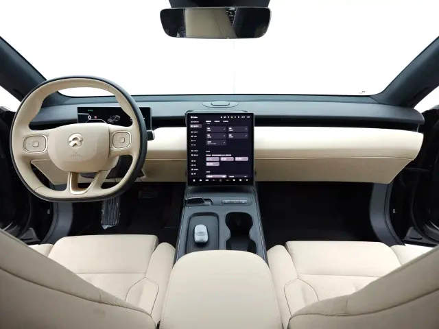 Nio ET5 Touring — Фото автомобиля 7