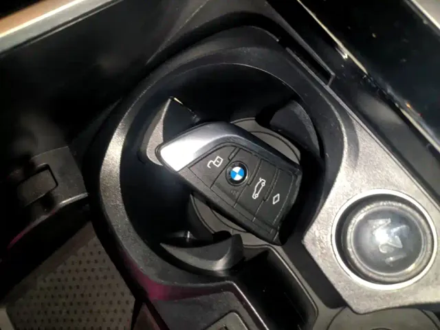 BMW i3 — Фото автомобиля 8