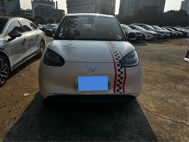 Wuling Bingo — Фото автомобиля 2
