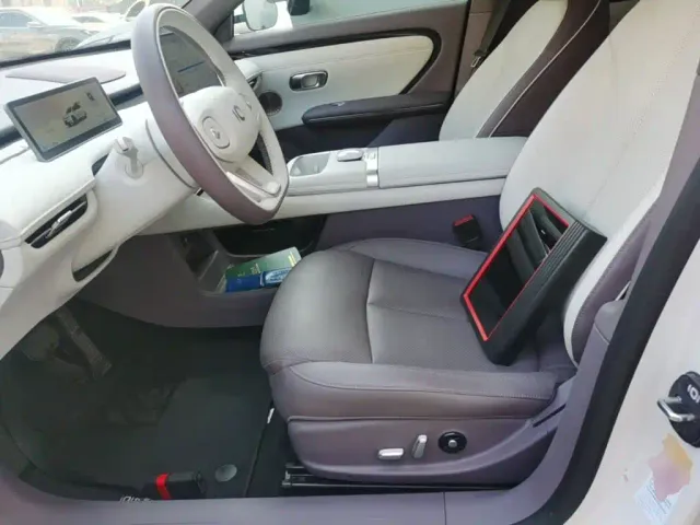 Changan Qiyuan A06 — Фото автомобиля 14