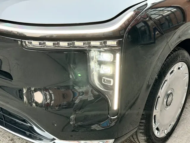 IM Motors LS9 — Фото автомобиля 11