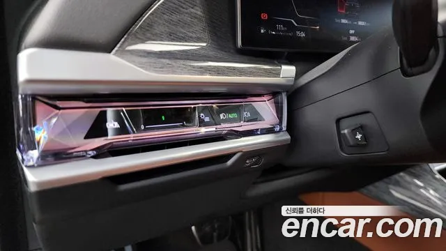 BMW 7-Series 7 серия (G70) 740i xDrive M Sport — Фото автомобиля 16