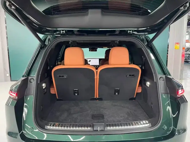 Li Auto L9 — Фото автомобиля 7