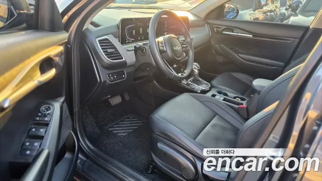 Kia Seltos New — Фото автомобиля 3