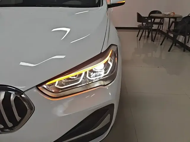 BMW X1 — Фото автомобиля 23
