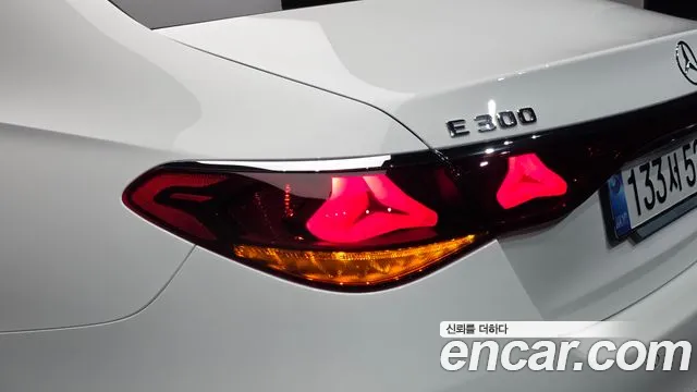 Mercedes-Benz E-Class W214 — Фото автомобиля 8
